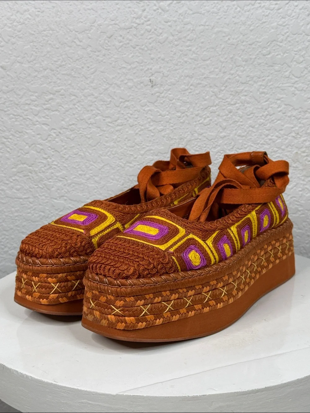 FARM RIO RUST ESPADRILLE FLATFORM EMBROIDERED LACE UP PLATFORM SHOES NWT SIZE 8